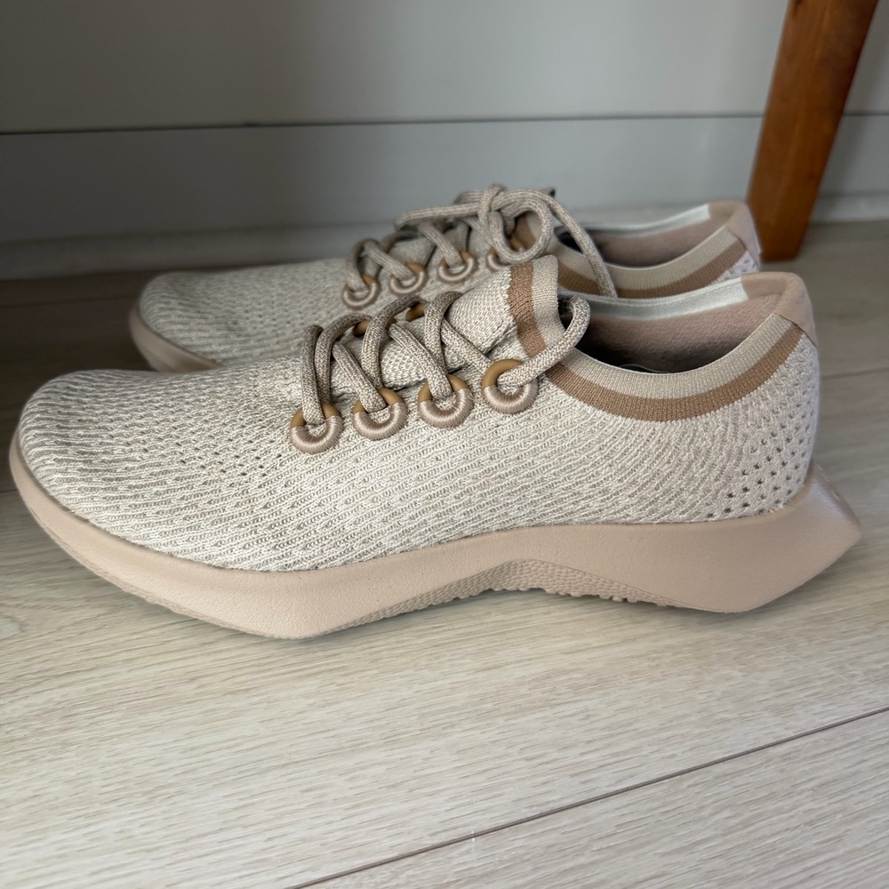 BRAND NEW ALL BIRDS TREE DASHER 2 - Beige